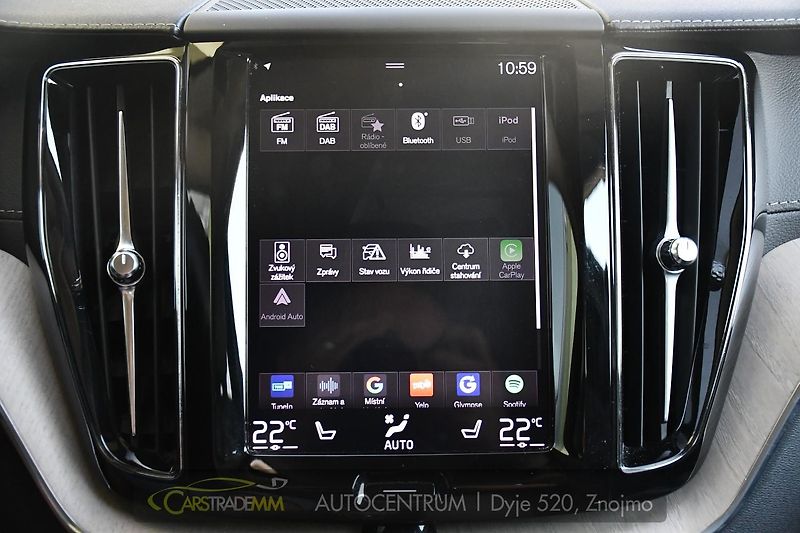 Volvo XC60 B4 INSCRIPTION AWD - fotka 38 z 53