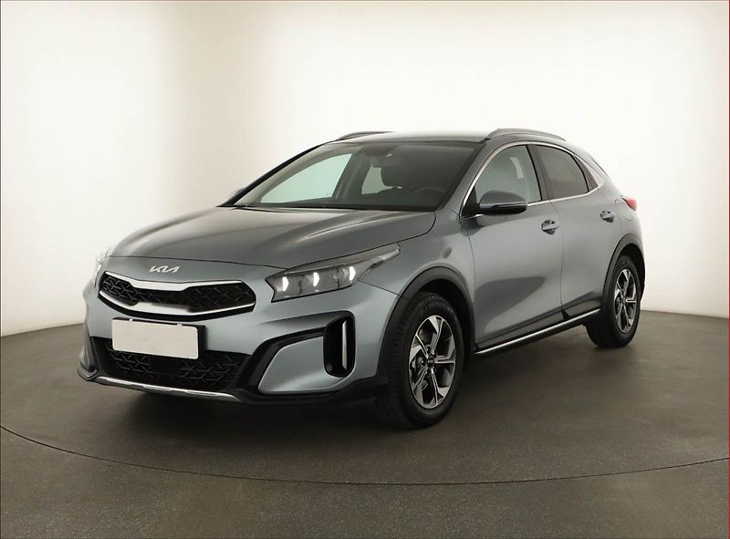 Kia XCeed (2024) 1.5 T-GDI - fotka 2 z 13