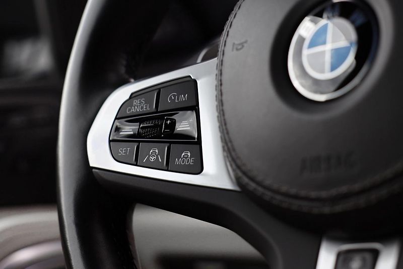 BMW X6 xDrive30d - fotka 19 z 23