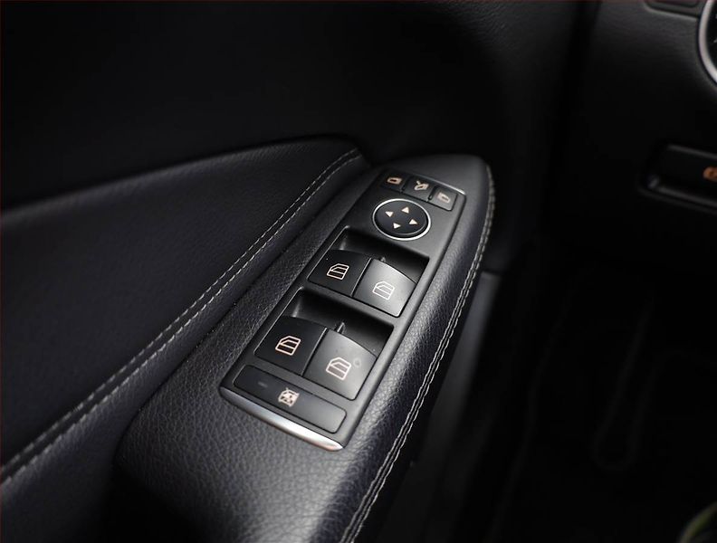 Mercedes-Benz GLS (2017) 350 d 4MATIC - fotka 18 z 21