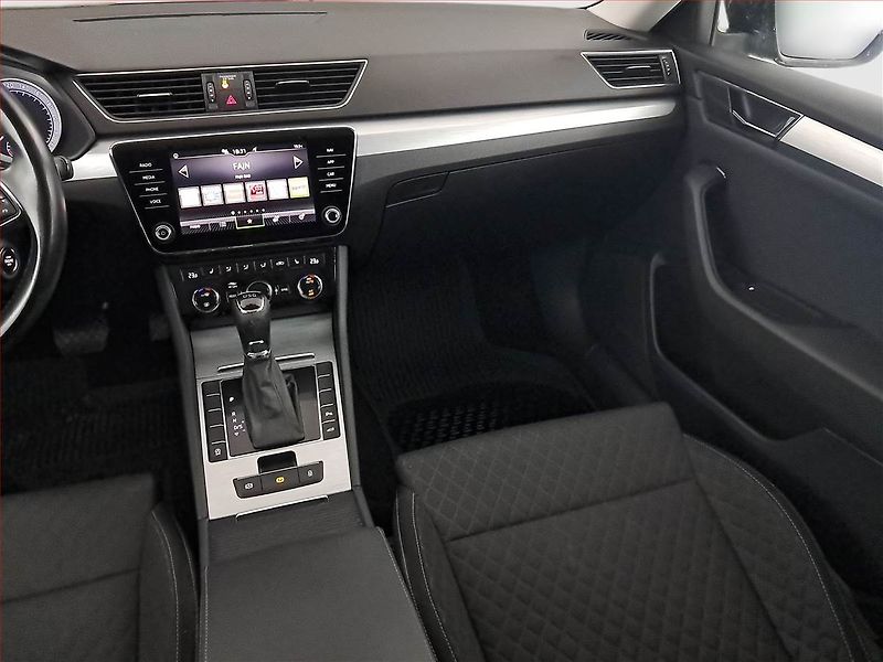 Škoda Superb (2021) 2.0 TDI, Automat, ČR,1.maj - fotka 8 z 24