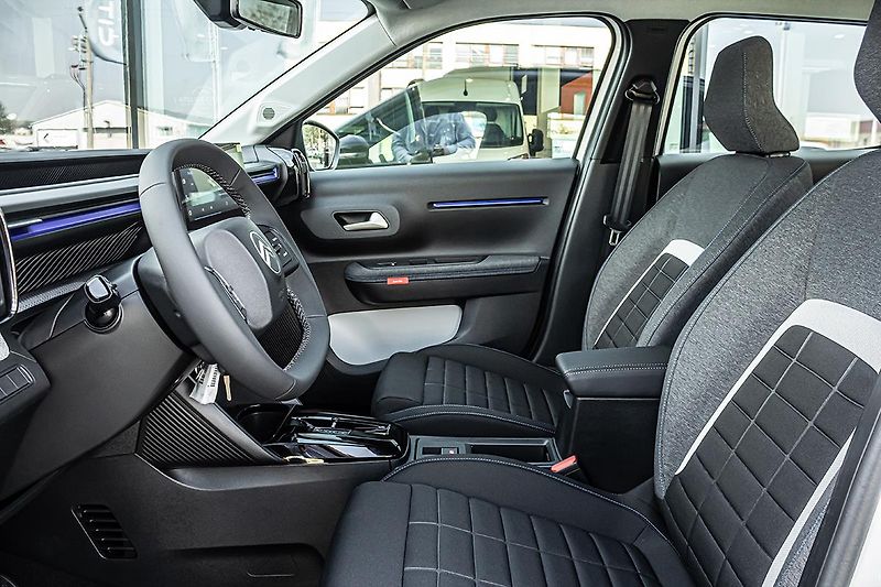 Citroën C3 (2026) 1,2 MAX Hybrid 110k Aut+ZIMA - fotka 11 z 20