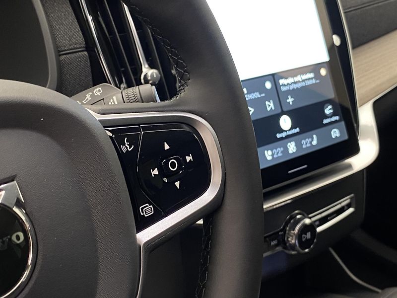 Volvo XC90 (2026) T8 AWD RECHARGE BRIGHT PLUS 7m - fotka 28 z 72