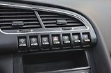 Peugeot 3008 (2015) 1.6 HDi 88kW XENON PANORAMA - náhled 30