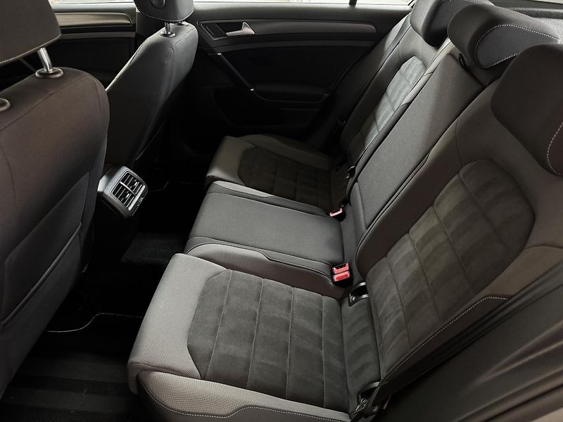 Volkswagen Golf (2019) Comfortline 1.4 TSI 92 KW - CZ - fotka 22 z 24