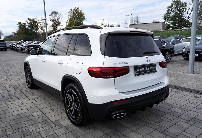 Mercedes-Benz GLB 250i 4Matic/AMG/AT/225 PS/Led - fotka 4 z 42