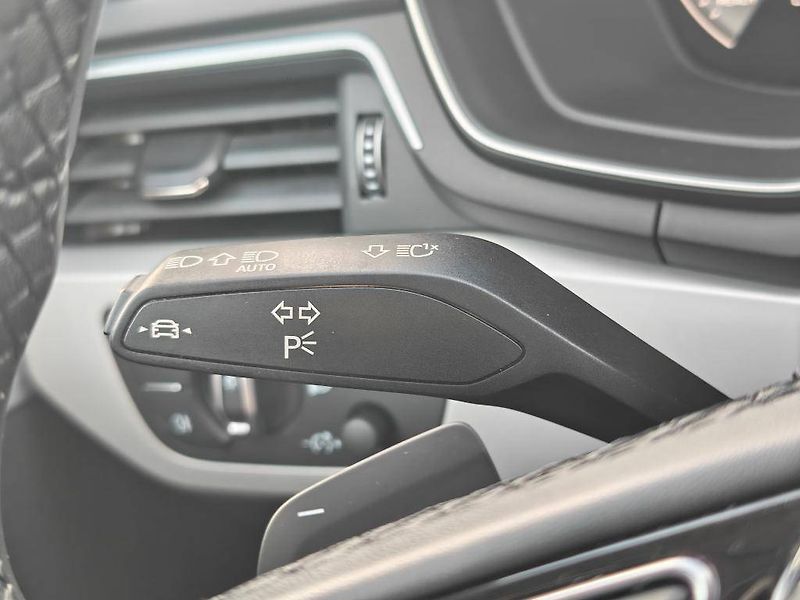Audi A4 35 Advanced 35 7ST 2,0TFSI - fotka 14 z 25