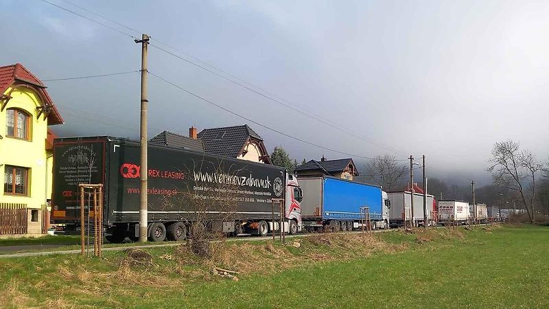 Kamiony v Petrovicích a v přilehlých oblastech