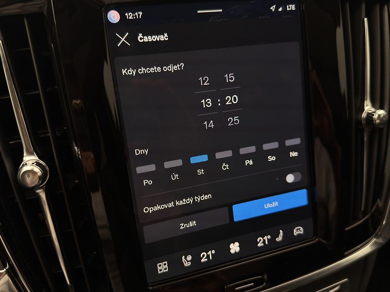 Volvo V90 T8 AWD RECHARGE ULTRA - fotka 48 z 53