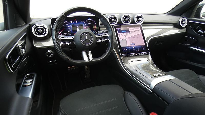 Mercedes-Benz Třídy C C 200 4MATIC - fotka 5 z 23