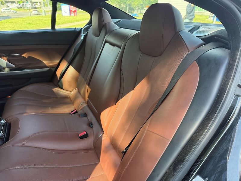 BMW Řada 6 650i xDrive CZ - fotka 35 z 39