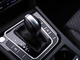 Volkswagen Passat 2,0 TDI 110kW DSG R-line 1.Maj - náhled 23