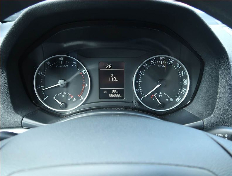 Škoda Octavia (2010) Ambiente 1.4 TSI, Tempomat - fotka 11 z 15