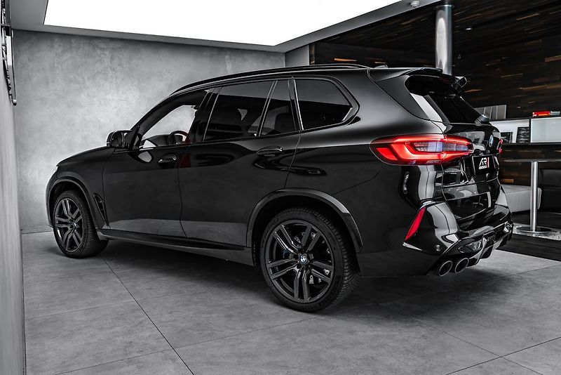 BMW X5 Competition Laser Carbon - fotka 7 z 24