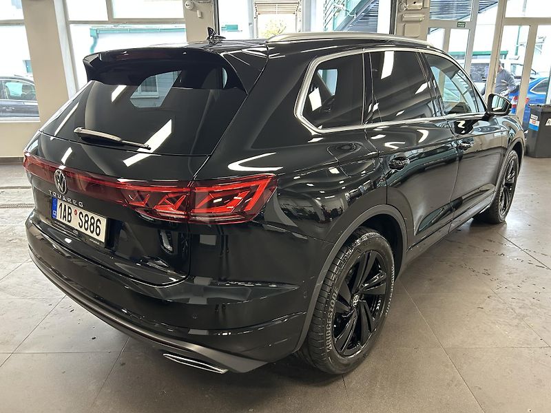Volkswagen Touareg (2024) 3.0TDi 210kW ELEG/NV/Panor/TZ - fotka 4 z 43