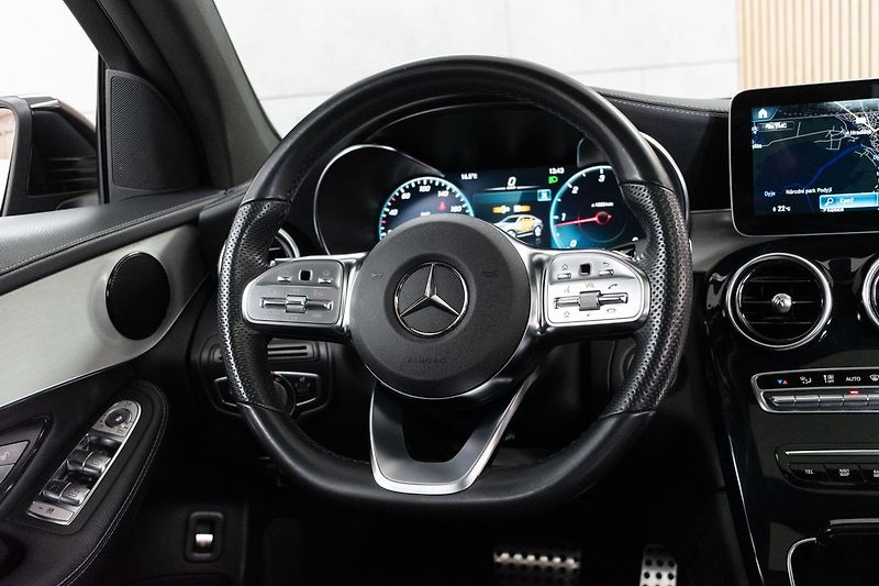 Mercedes-Benz GLC 220d AMG*4MATIC*AIRMATIC*DPH* - fotka 18 z 43