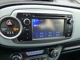 Toyota Yaris 1,5 Hybrid, Digi Klima, servis - náhled 34