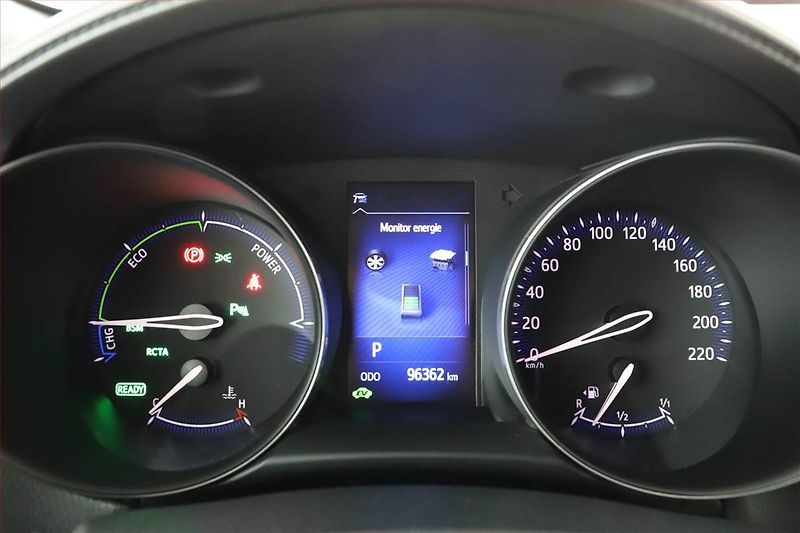 Toyota C-HR (2019) 1.8 Hybrid - fotka 8 z 15