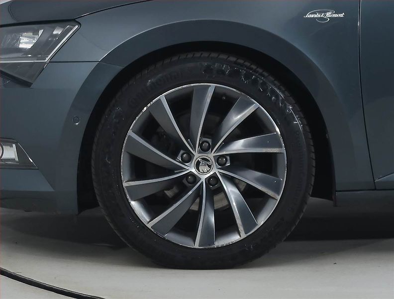 Škoda Superb (2016) Laurin&Klement 2.0 TDI, 4X4 - fotka 15 z 26
