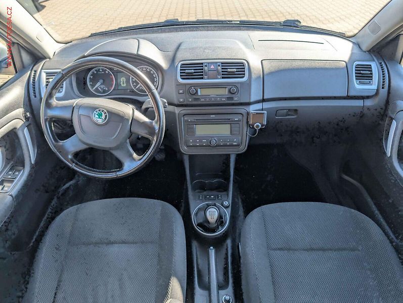 Škoda Fabia (2009) 1.4i, ČR, Elegance - fotka 8 z 18