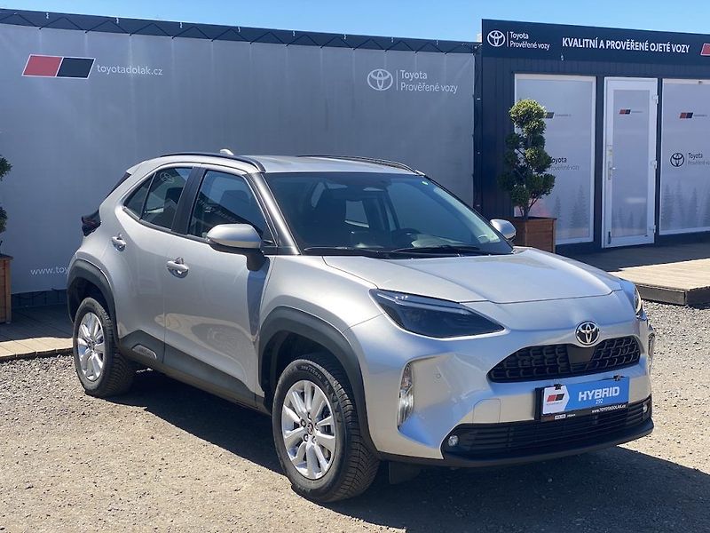 Toyota Yaris Cross 1.5HSD, ČR-1m, Comfort, DPH - fotka 1 z 14