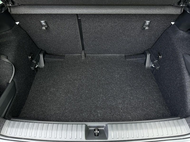 Škoda Kamiq 1.0TSi Monte Carlo 116PS Matri - fotka 42 z 44