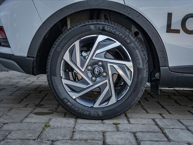 Hyundai Bayon 1,0   T-GDI MT WAVE - fotka 4 z 13