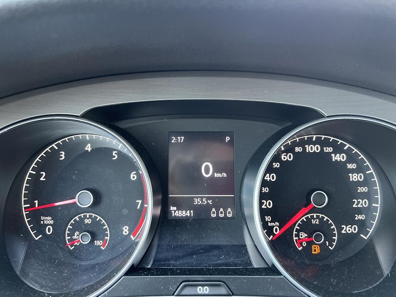 Volkswagen Golf Sportsvan 1.4TSi 92kw DSG KLIMA - fotka 17 z 48