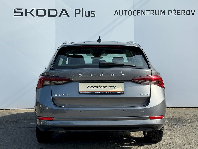 Škoda Octavia (2023) 1.5 TSI 110kW DSG Style Plus - fotka 32 z 35