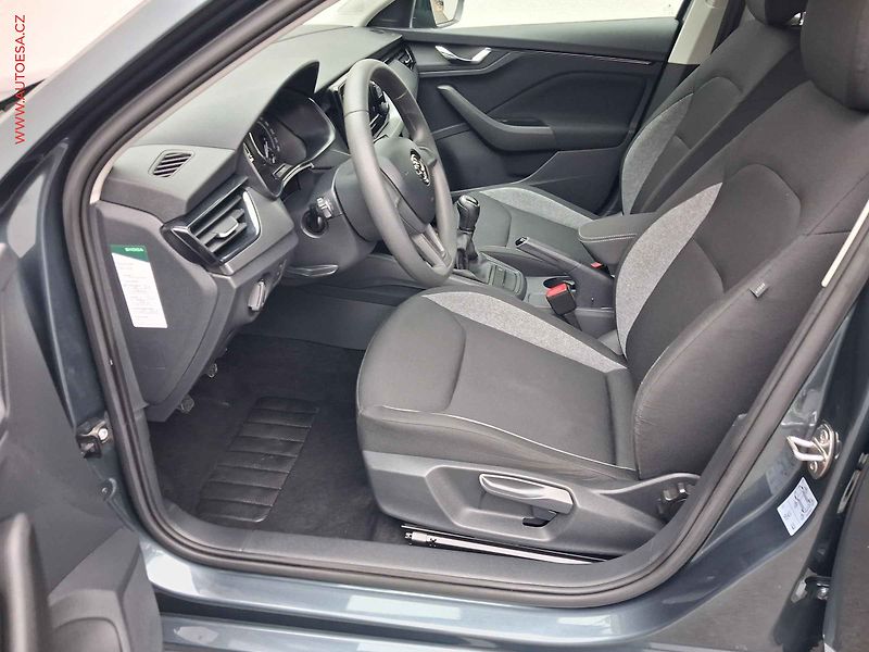 Škoda Scala (2020) 1.0 TSi, AC, park.čidla - fotka 9 z 17