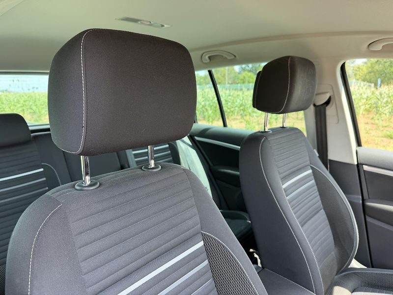 Volkswagen Tiguan 1.4 TSI *REZERVACE* - fotka 27 z 43