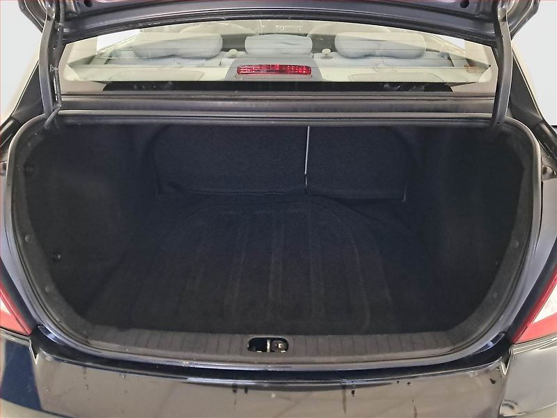 Hyundai Accent (2008) 1.4i, po STK, Tažné, Klima - fotka 13 z 13
