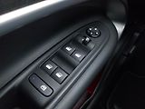 Jeep Avenger (2023) 54 kWh, SoH 95% - náhled 18