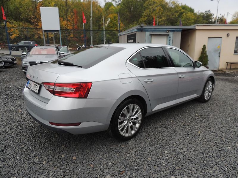 Škoda Superb (2020) 2.0TDi,110kw,Style,webasto,ČR - fotka 5 z 39