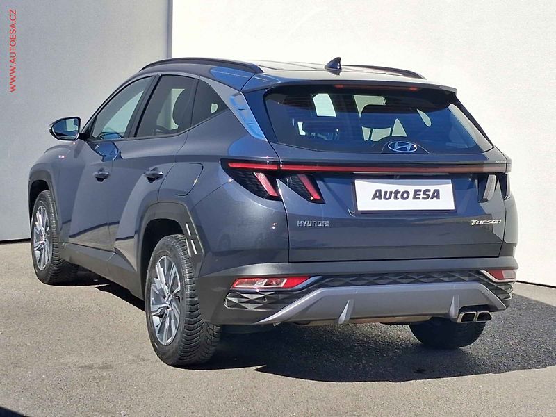 Hyundai Tucson (2022) 1.6 T-GDi 48V MHEV, 1.maj,ČR - fotka 6 z 18