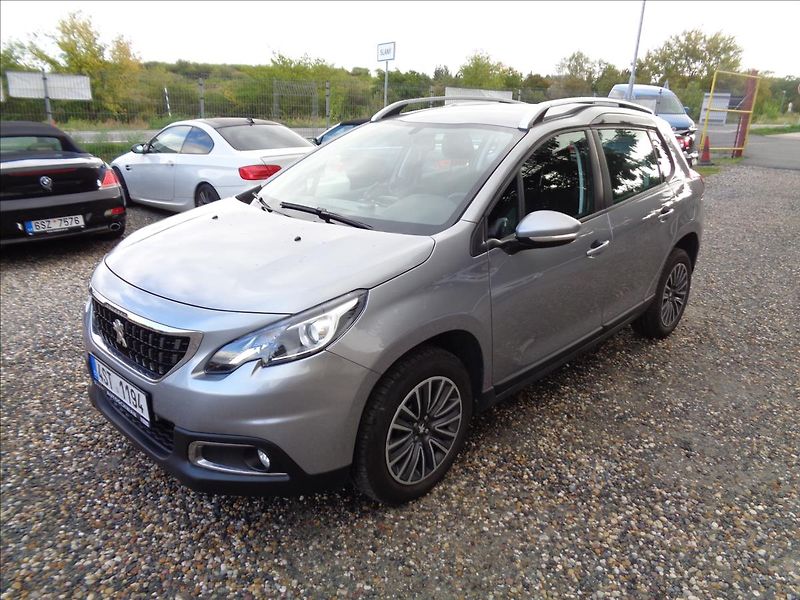 Peugeot 2008 1,2 - fotka 3 z 18