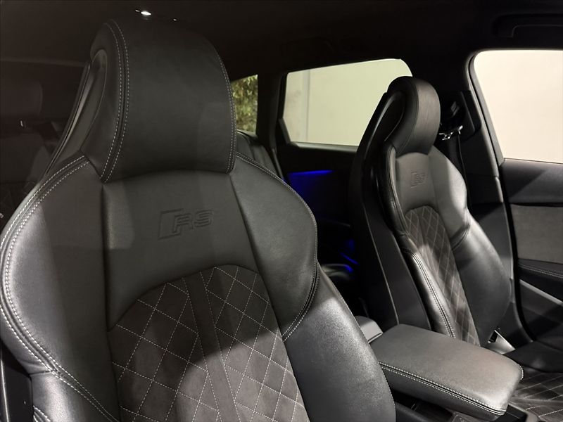 Audi RS 4 2,9   TFSI 450HP QUATTRO ALCA - fotka 35 z 45