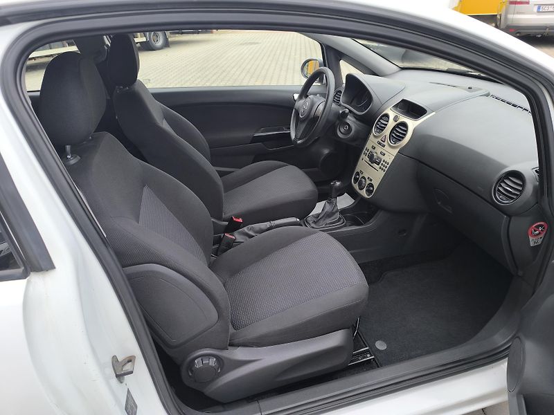 Opel Corsa (2010) 1.2 SERVISKA.1MAJ - fotka 13 z 27