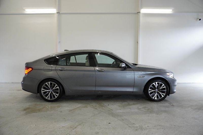 BMW Řada 5 530D 180kW GRANTURISMO XDRIVE - fotka 28 z 36
