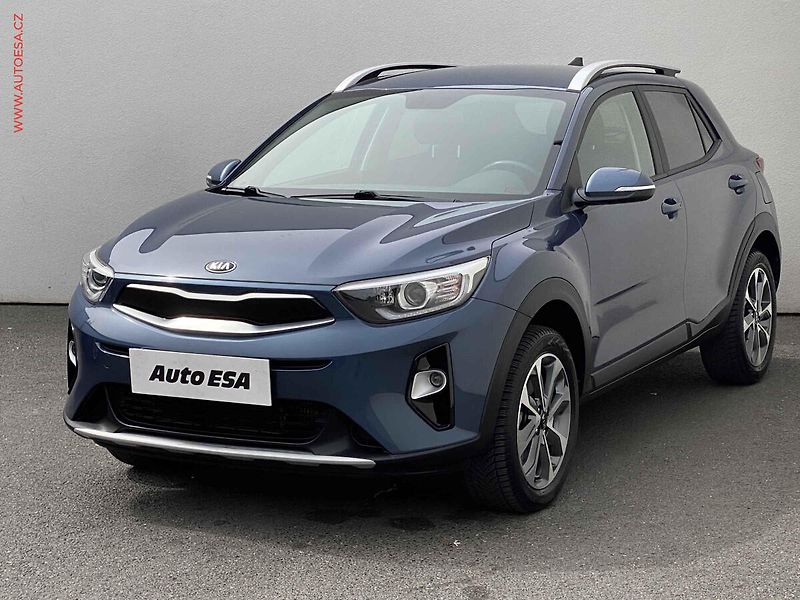 Kia Stonic (2020) 1.0 T-GDi, AC, navi, kamera - fotka 3 z 18