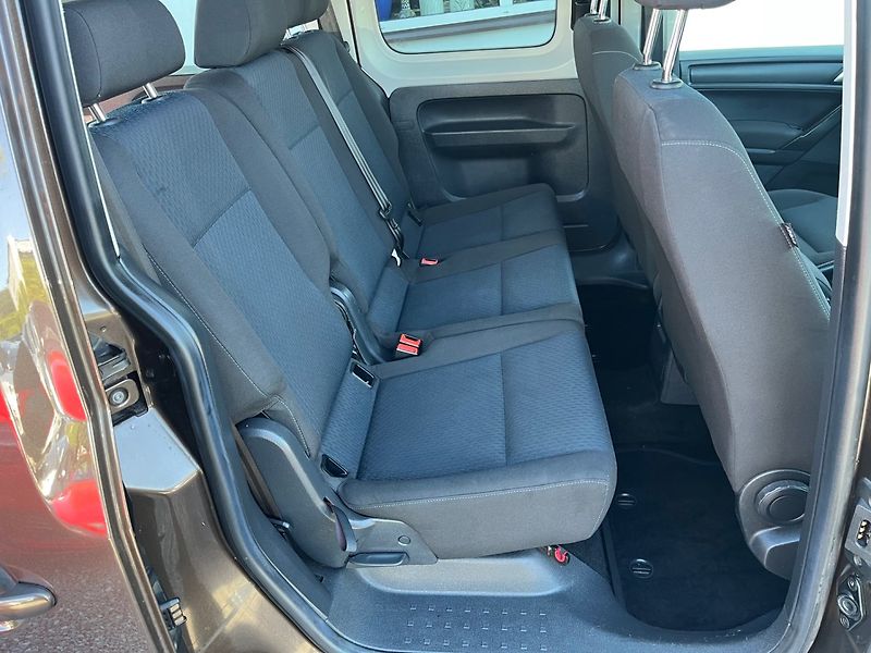 Volkswagen Caddy (2016) 2.0 TDi - fotka 12 z 28