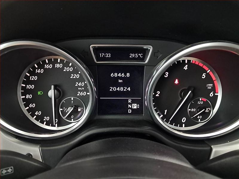 Mercedes-Benz Třídy M (2012) ML 350 BlueTEC, 4X4, Automat - fotka 11 z 19