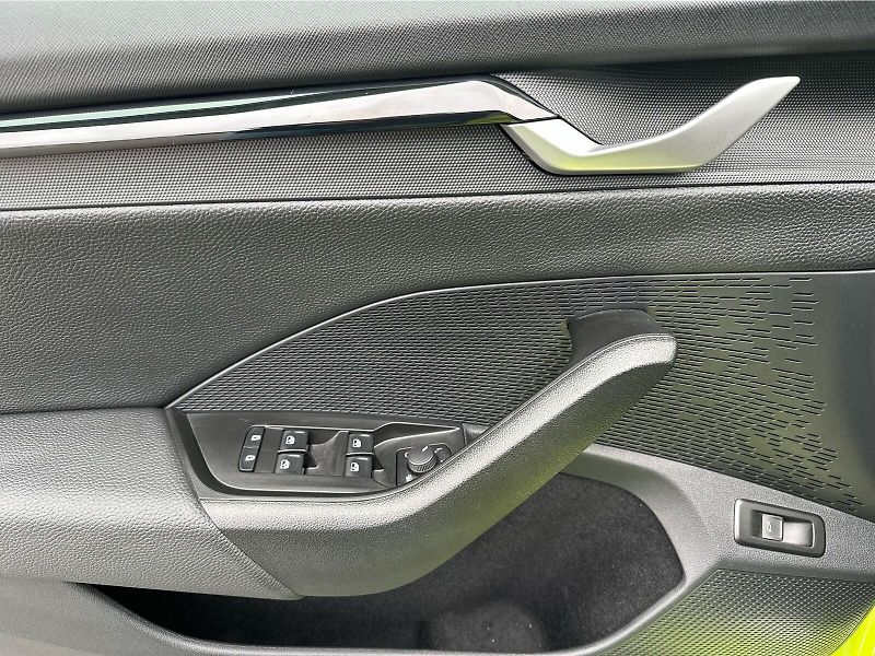 Škoda Octavia 1,5 TSI / 110 kW Sportline - fotka 20 z 24