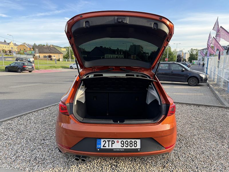 Seat Leon FR 1,5 TSi/96kW - LED,TZ,..... - fotka 47 z 66
