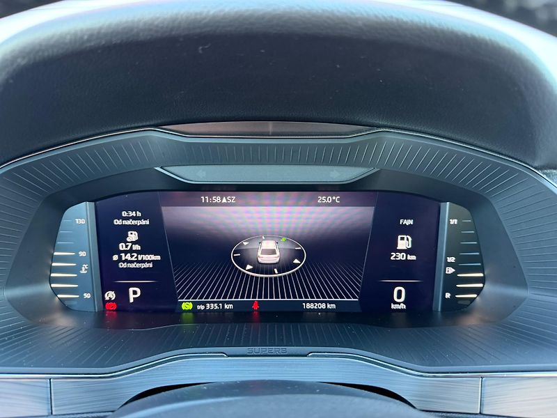 Škoda Superb 2.0TDI DSG 110kW 1.Maj DPH TZ - fotka 11 z 20