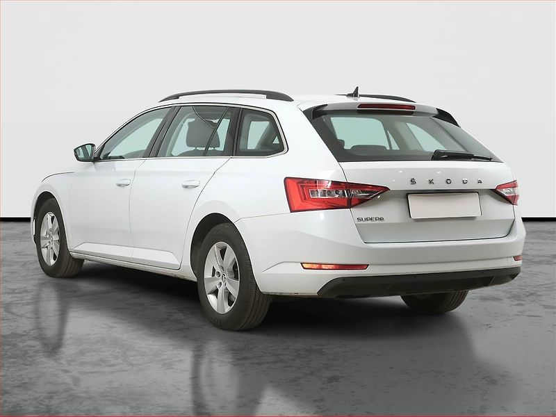 Škoda Superb (2023) Ambition 2.0 TDI - fotka 4 z 16