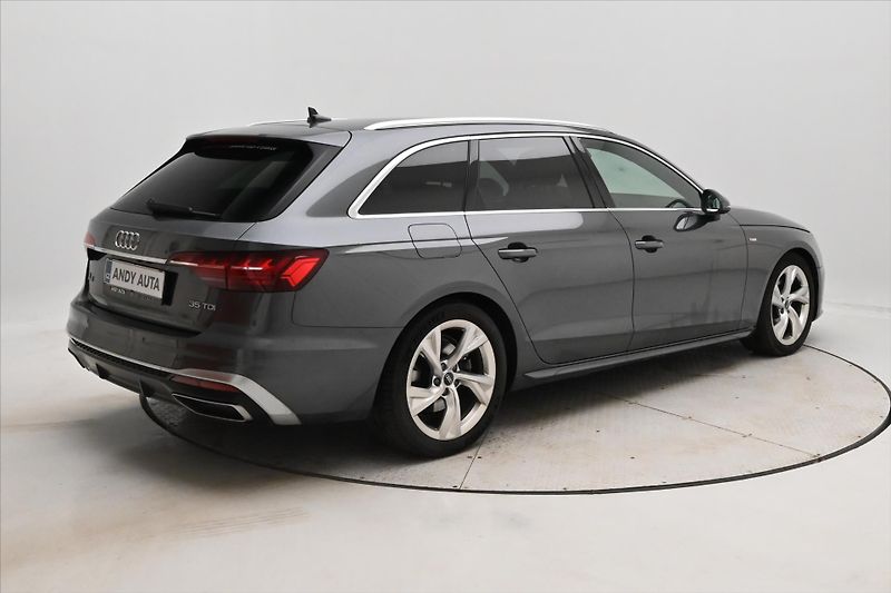 Audi A4 2,0 TDI 120kW S-LINE S-Tronic - fotka 5 z 26