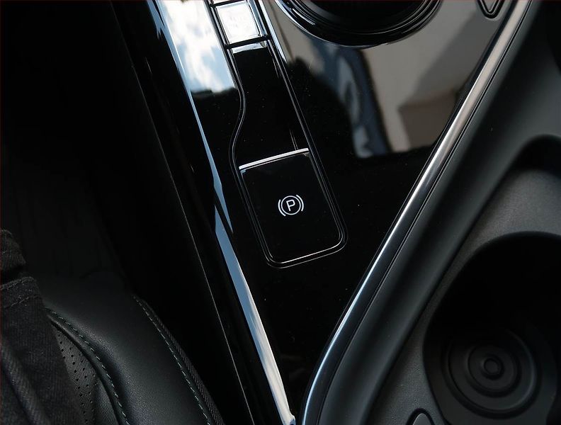 Kia Niro (2023) Premium Hybrid - fotka 19 z 29