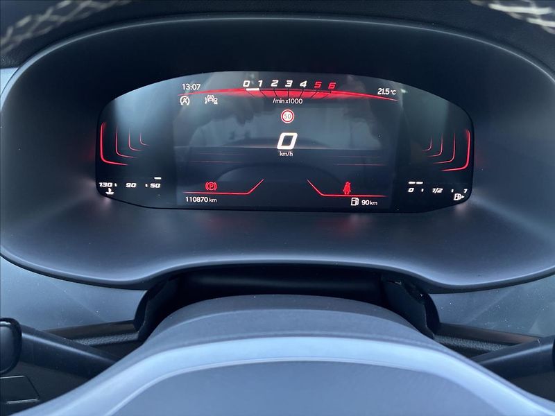 Seat Ateca 2,0 TDI TAŽNÉ,KAMERA,KŮŽE - fotka 17 z 35