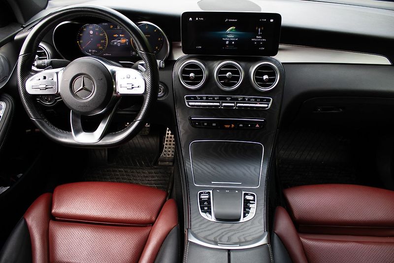 Mercedes-Benz GLC - fotka 18 z 20